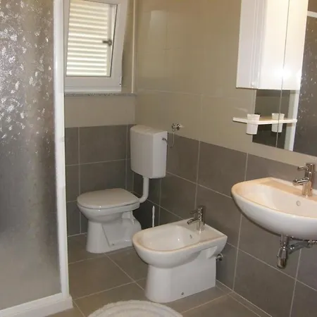Апартаменты In Mit Eigenem Balkon - B59556